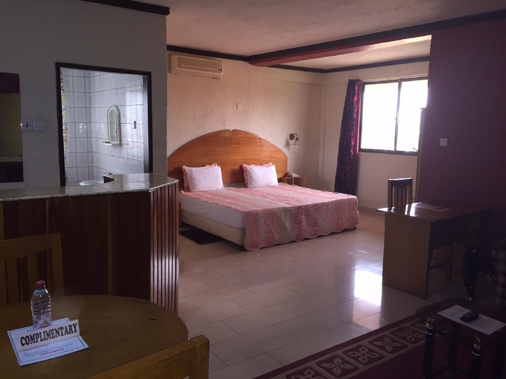 Hotel De Texas Kumasi Habitación foto
